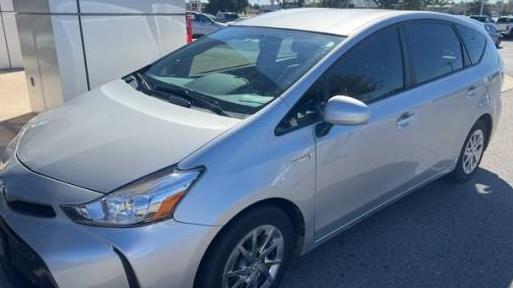 TOYOTA PRIUS V 2017 JTDZN3EU2HJ064682 image